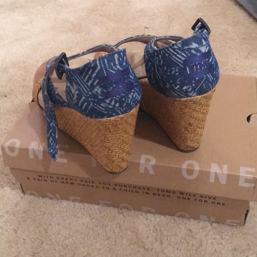 Toms Wedges - Picture 4 of 6